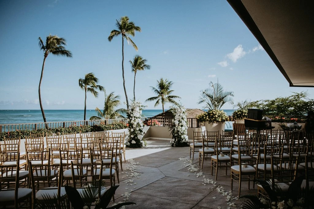 Standard Hawaii Wedding