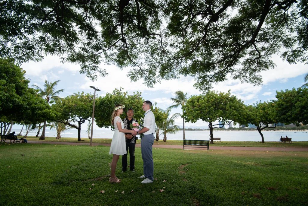 Hawaii marriage officiant