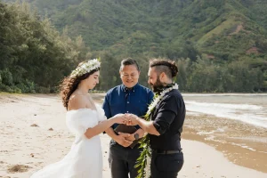 Hawaii wedding traditions