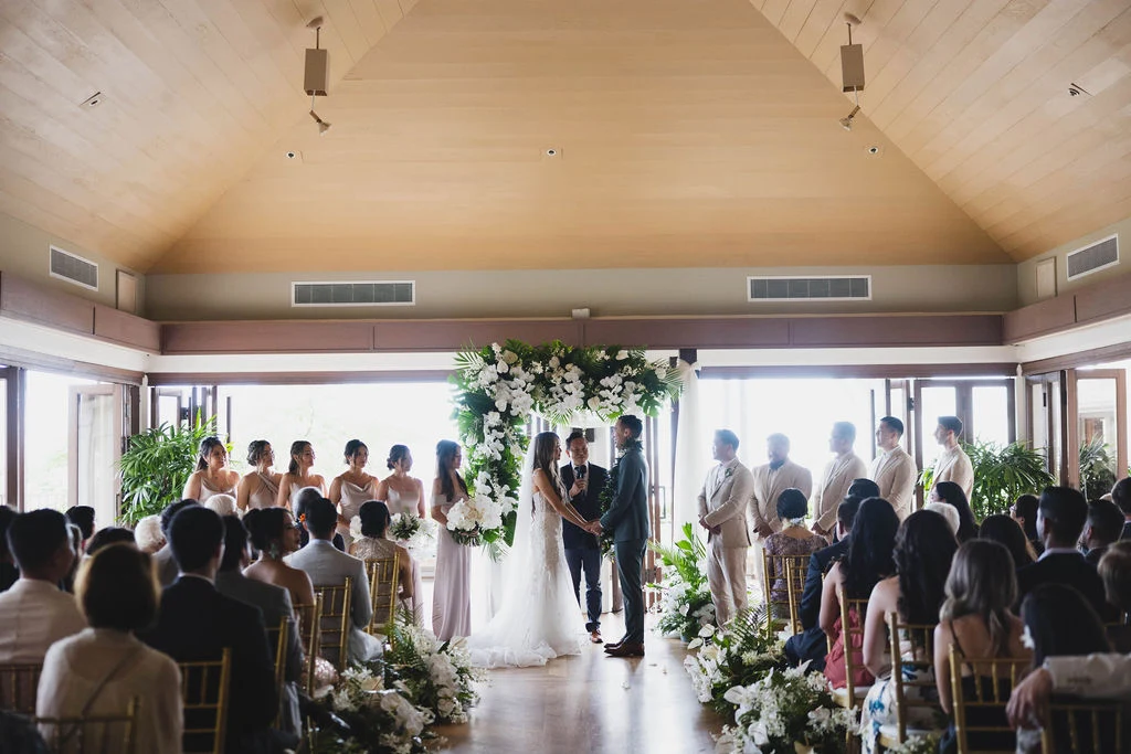 Hawaii wedding minister