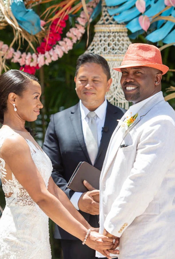 Hawaii traditional wedding