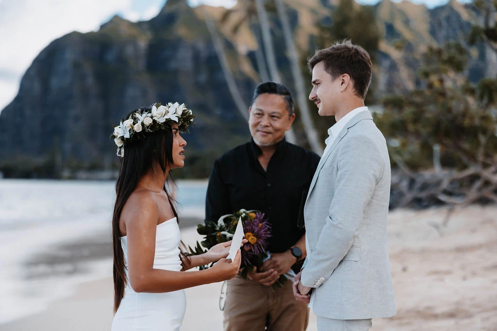 Wedding Officiant In Hawaii