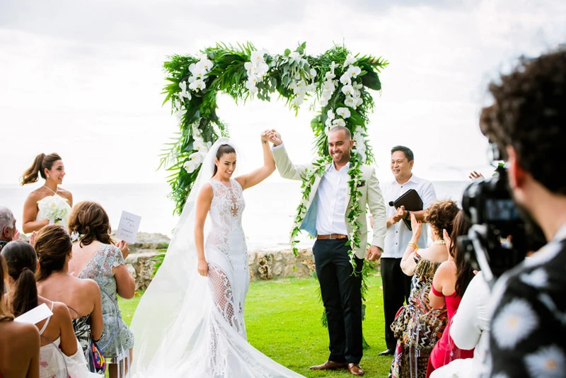 Destination Wedding at Lanikuhonua Hawaii