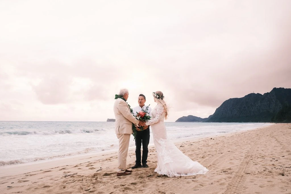 Hawaii elopement packages