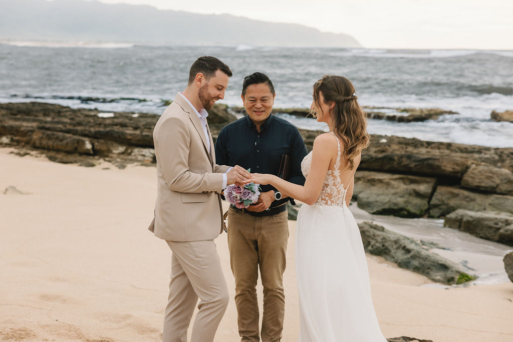 wedding day timeline in hawaii